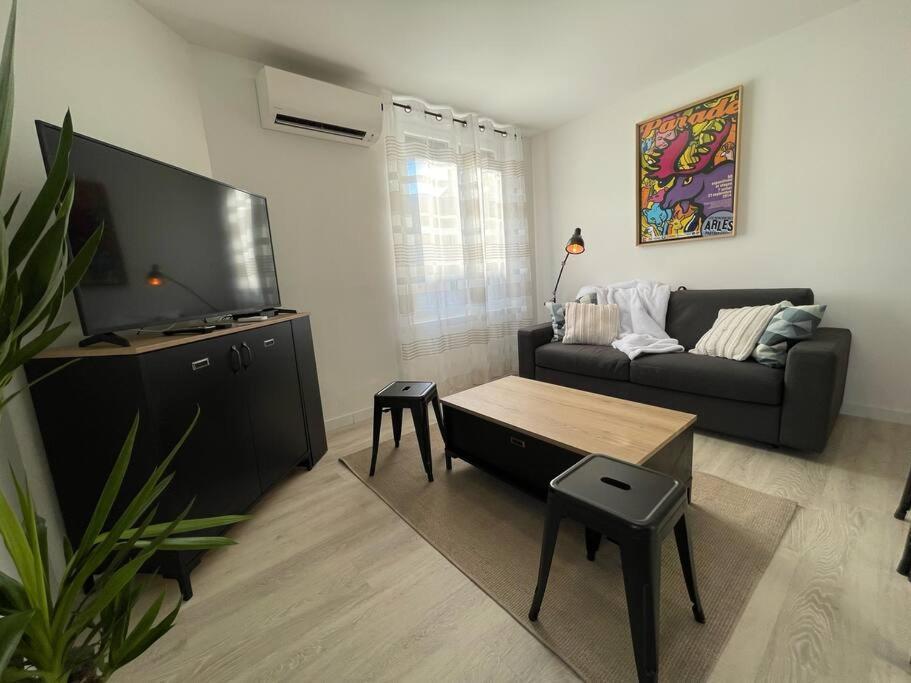 Stalingrad Arles Centre Διαμέρισμα Εξωτερικό φωτογραφία